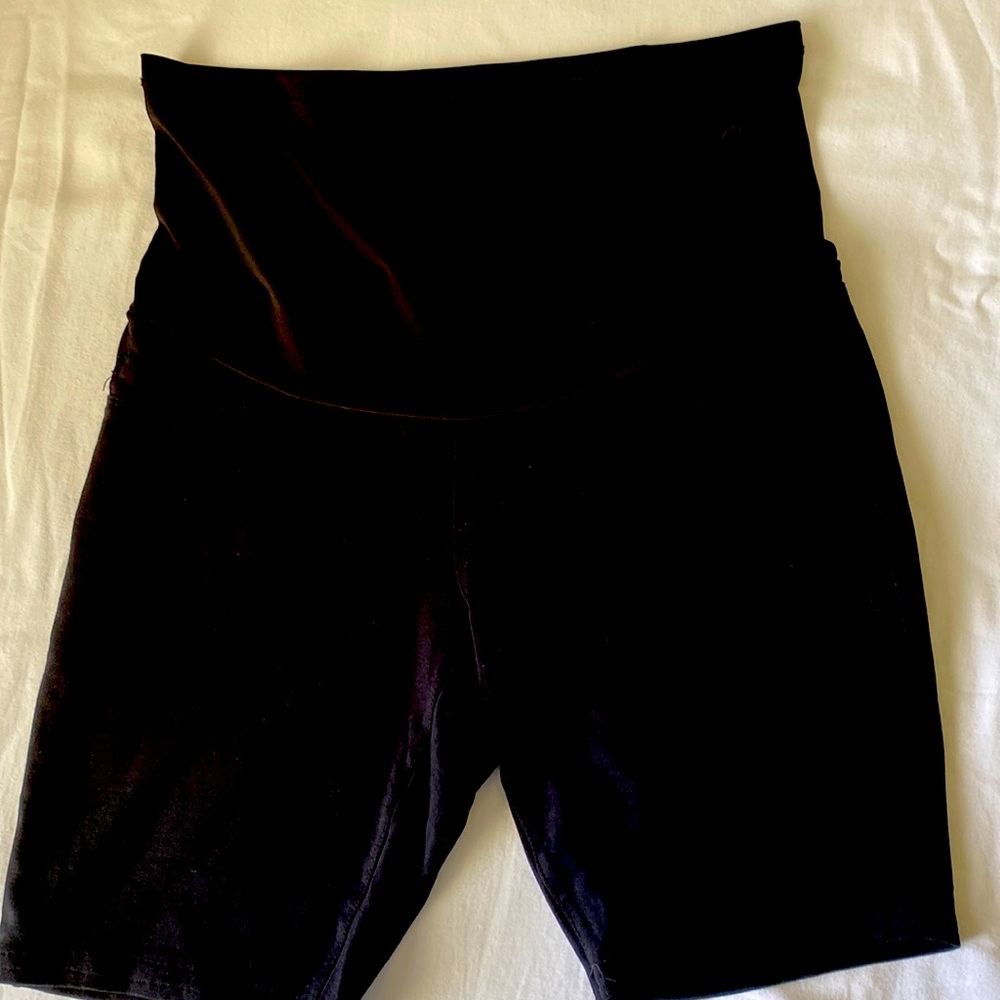 Maternity shorts